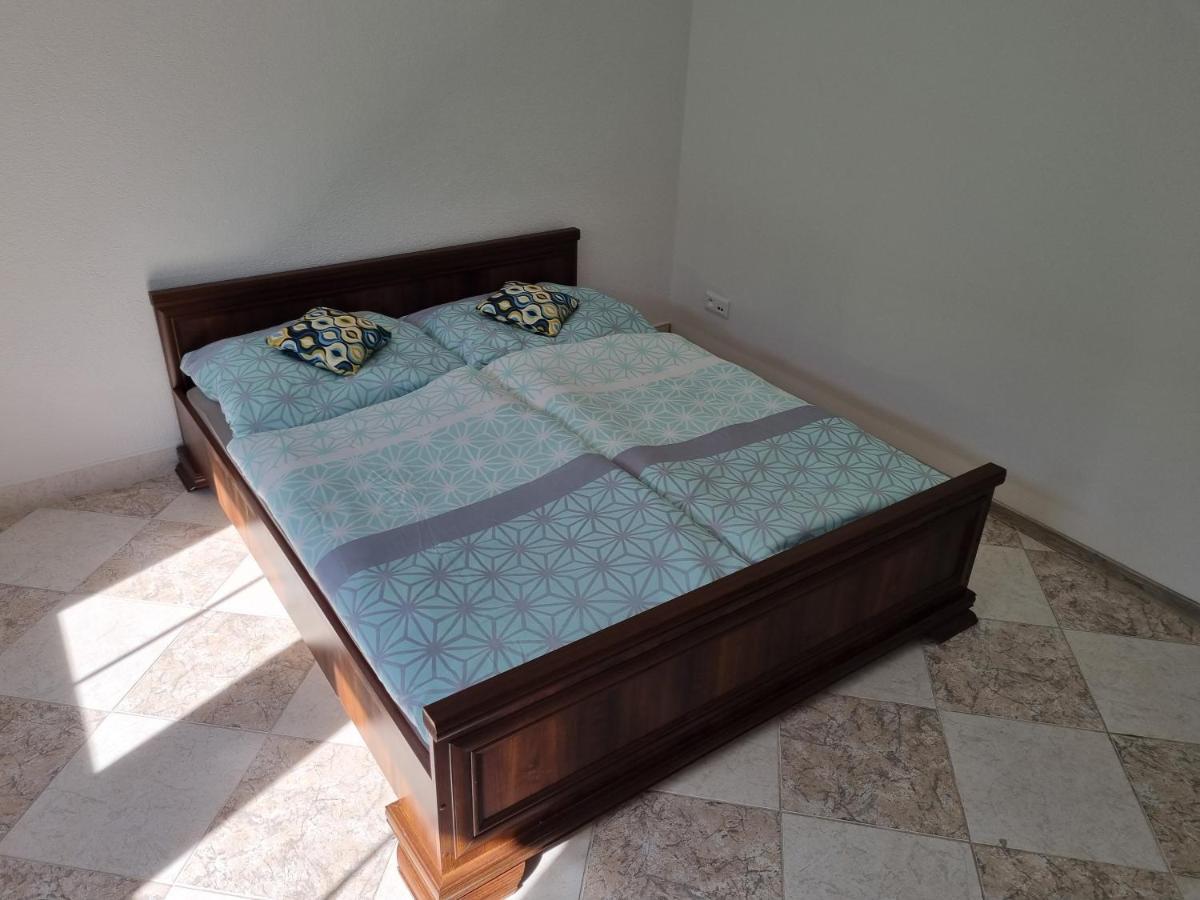 Apartman Emily Брезно Екстер'єр фото