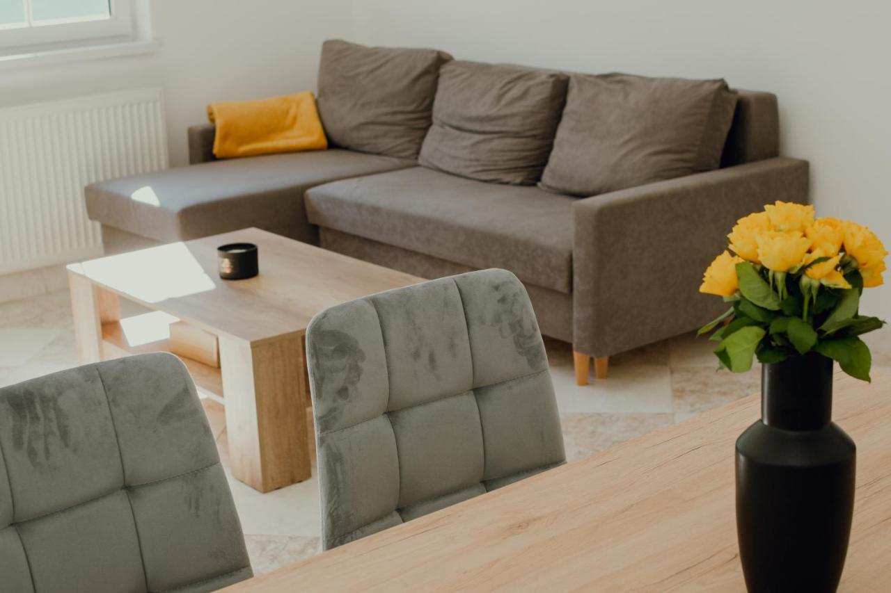 Apartman Emily Брезно Екстер'єр фото