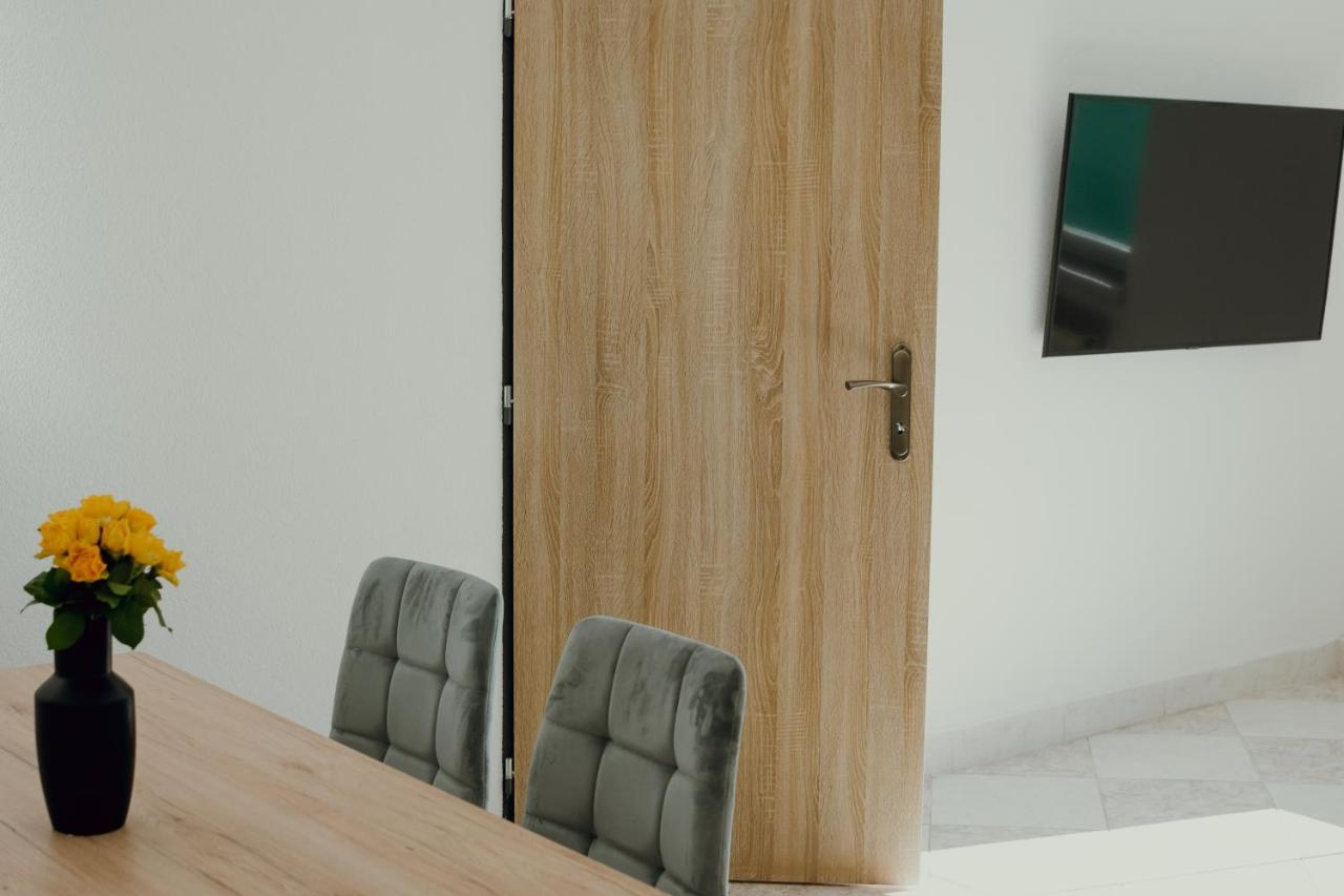 Apartman Emily Брезно Екстер'єр фото